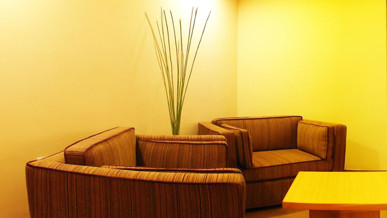 Classic Luxury Service Apartments Визакхапатнам Екстериор снимка